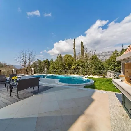Apartment Anita - Six Bedroom With Private Pool And Terrace Gruda