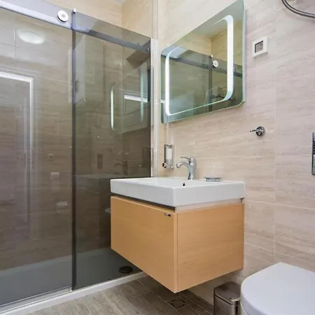 Anita - Six Bedroom With Private Pool And Terrace Apartment Gruda