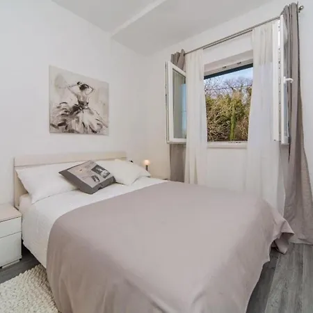 Anita - Six Bedroom With Private Pool And Terrace 아파트 *
