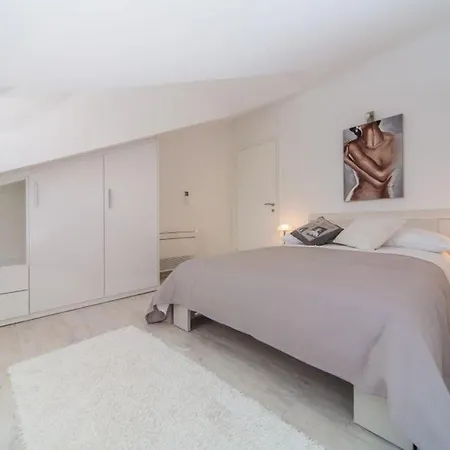아파트 Anita - Six Bedroom With Private Pool And Terrace *